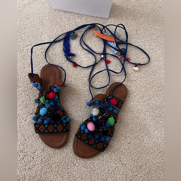 🌟 Tie Up Gladiator Sandals Greek with PomPoms - Picture 6 of 9